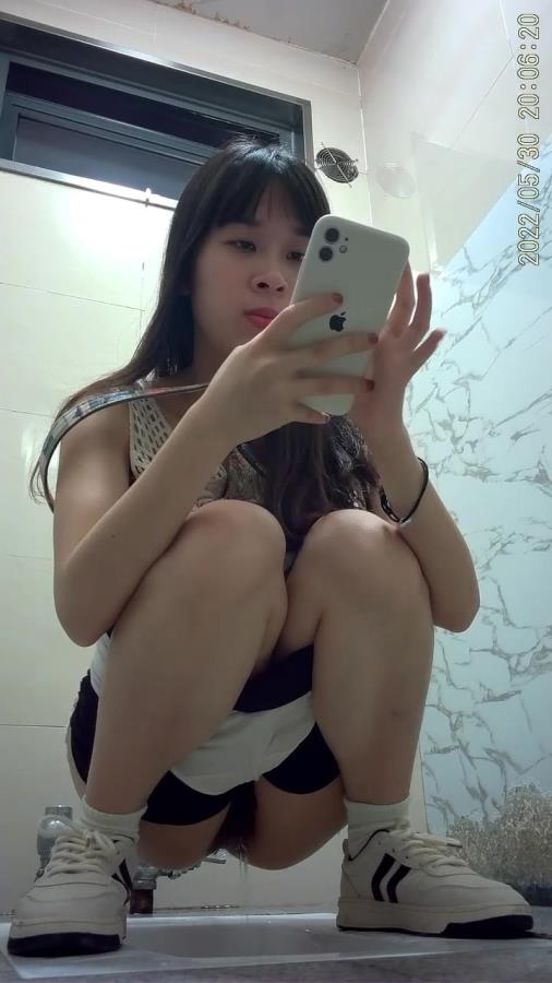 Beautiful Girl Toilet Voyeur Urination 美少女トイレ盗撮放尿 Uncensored - BFJP-75 (HD 1280x720)