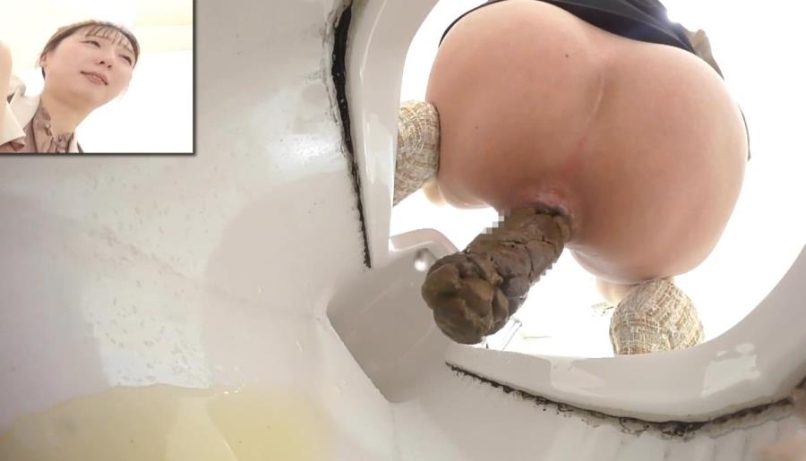 トイレのドアが開いていて気まずい状況に The Toilet Door is Open - BFEE-333 (FullHD 1920x1080)